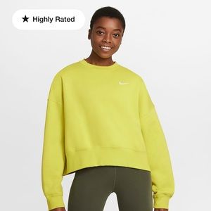 Nike Women's Essentials Fleece Cropped Crew
